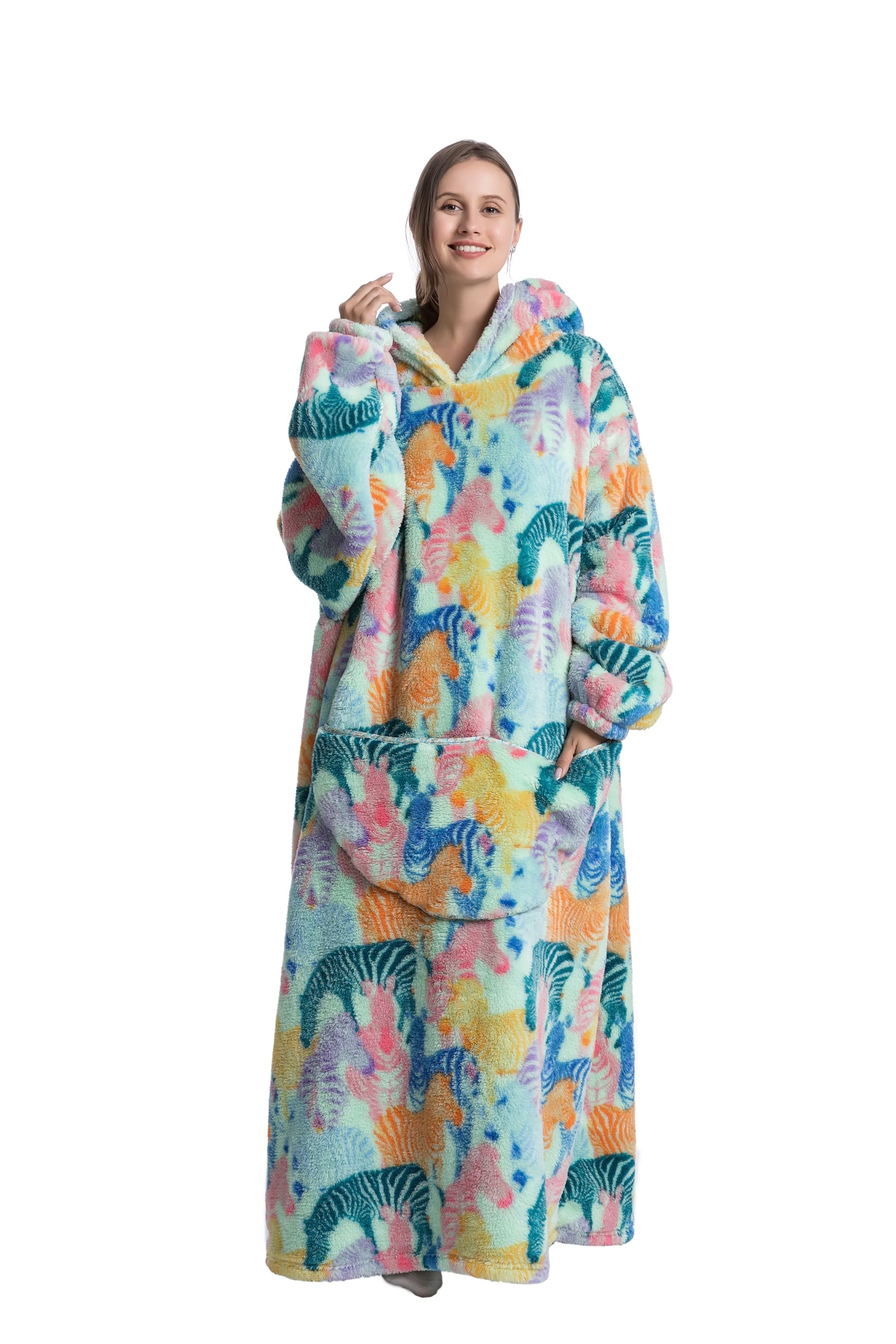 Heidi-Mode | Fleece Hoodie Decke für Den Winter - Image 17