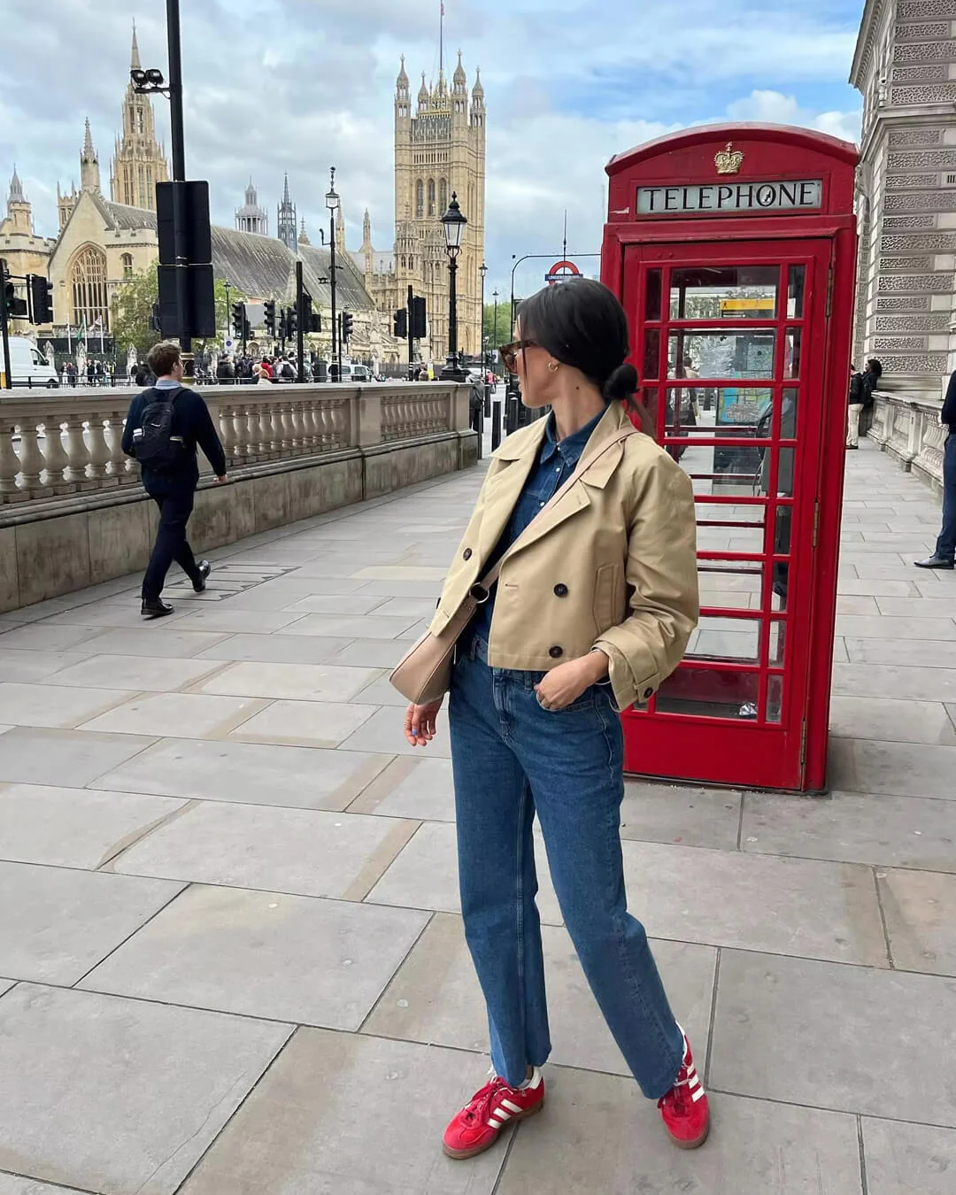 Heidi-Mode | Cropped Trenchcoat - Image 4