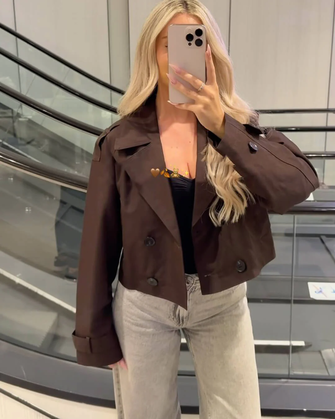 Heidi-Mode | Cropped Trenchcoat - Image 9