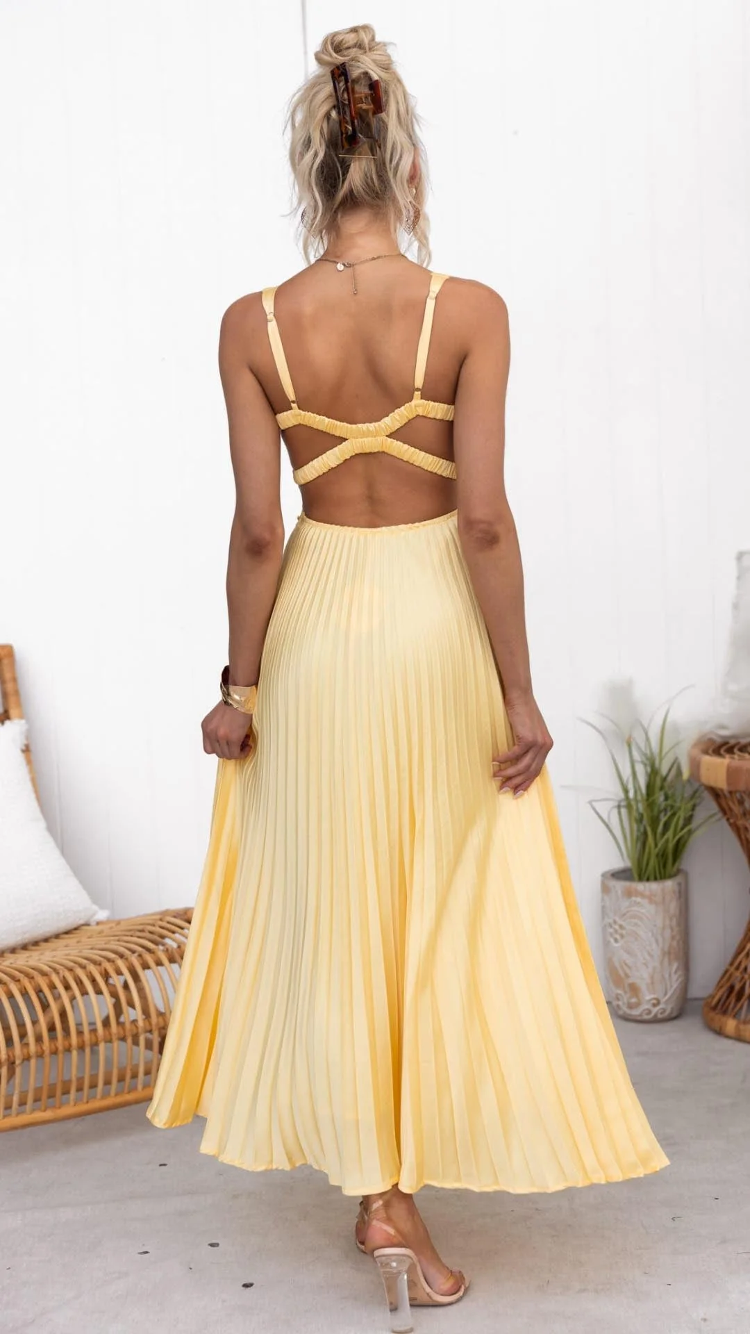 Heidi-Mode | Gelb Plissiertes V-Ausschnitt Maxi Kleid - Image 4