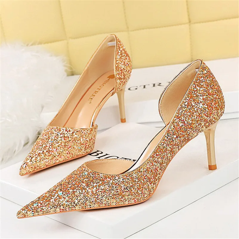 Heidi-Mode | Glitzernder, Spitzer Stiletto Absatz - Image 8