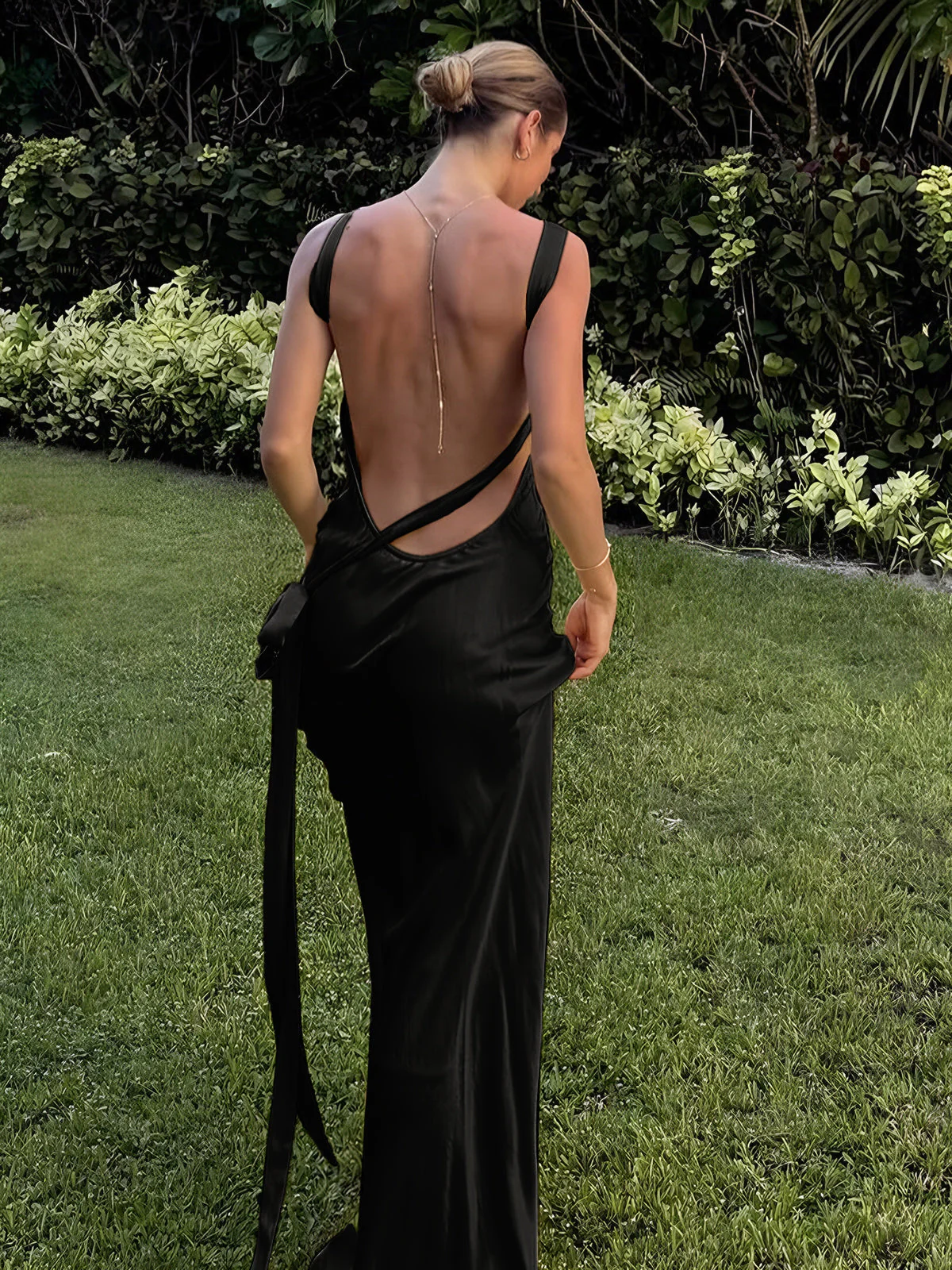 Heidi-Mode | Halbtransparentes Satin Asymmetrisches Ein Schulter Langkleid - Image 6