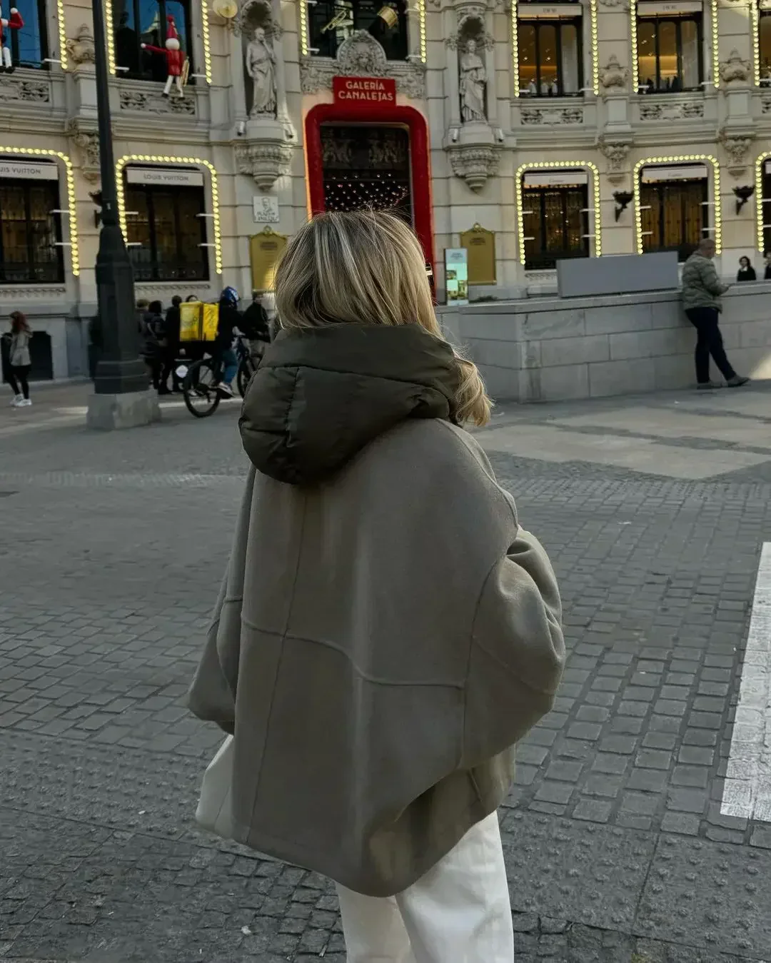 Heidi-Mode | Elegante Herbstjacke für Frauen - Image 2