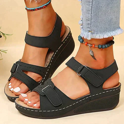 Heidi-Mode | Hochhackige Sandalen für Damen - Image 2