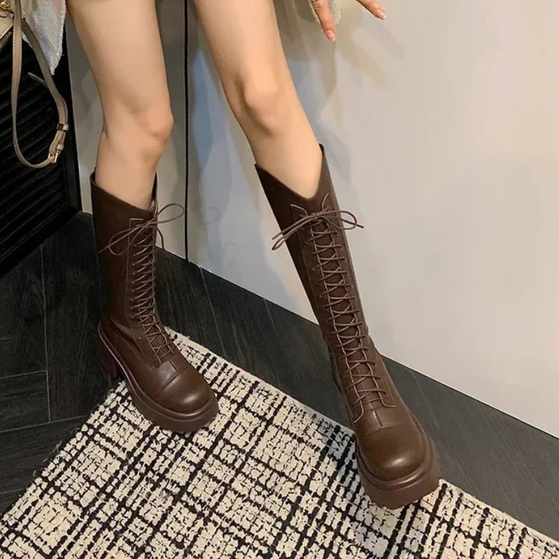 Heidi-Mode | Hohe Stiefel Damenstiefel mit Schnürung und Robuster Ferse - Image 2