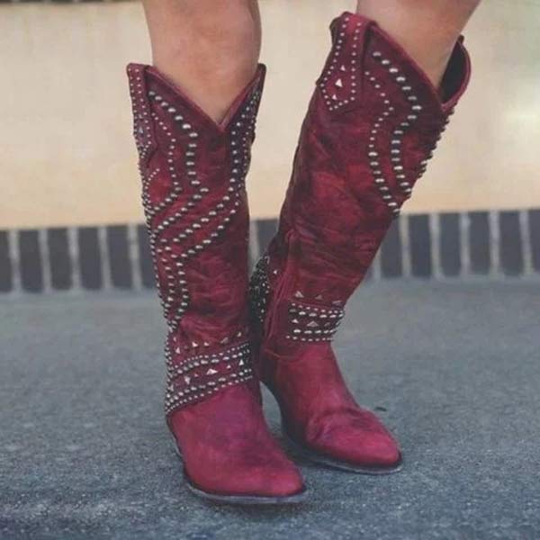 Heidi-Mode | Hohe Stiefel mit Metallnieten und Kobigem Absatz - Image 14