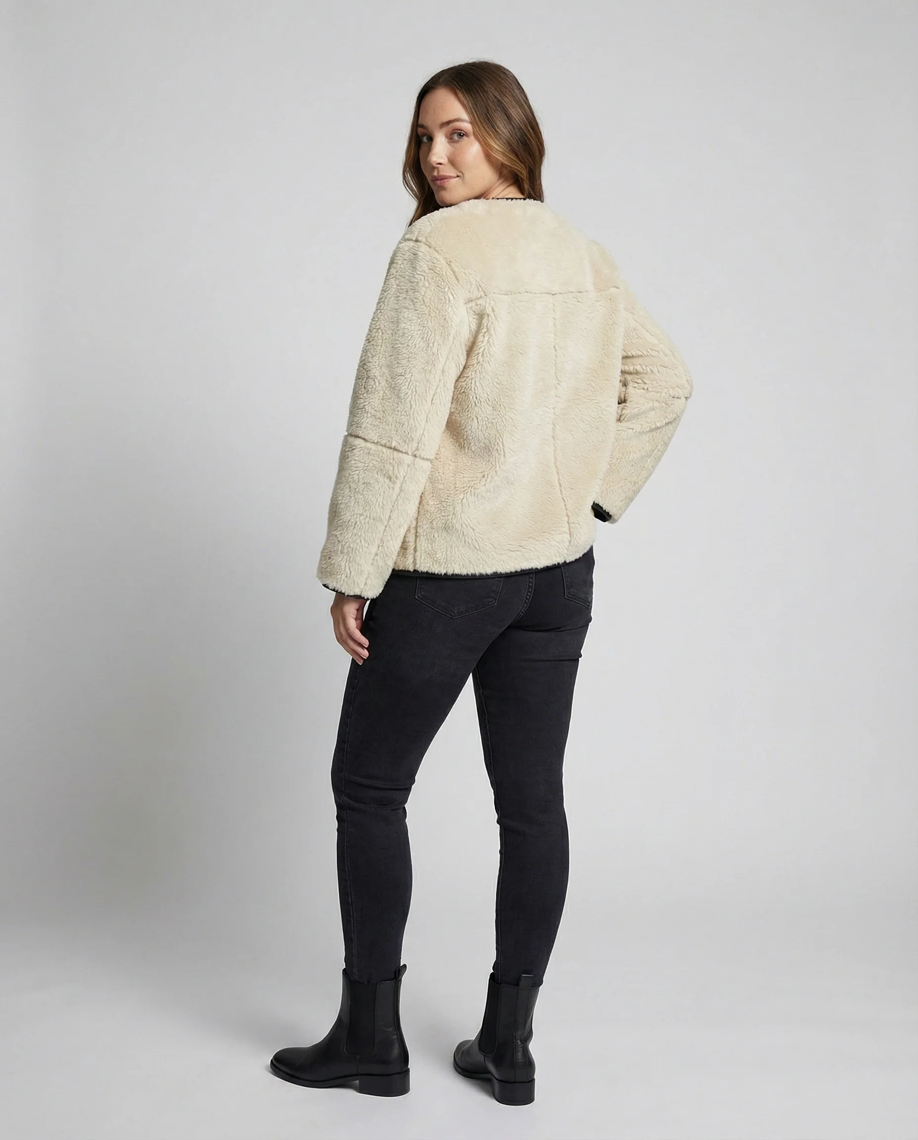 Heidi-Mode | Teddyjacke mit Knöpfen für Damen Agnes - Image 3