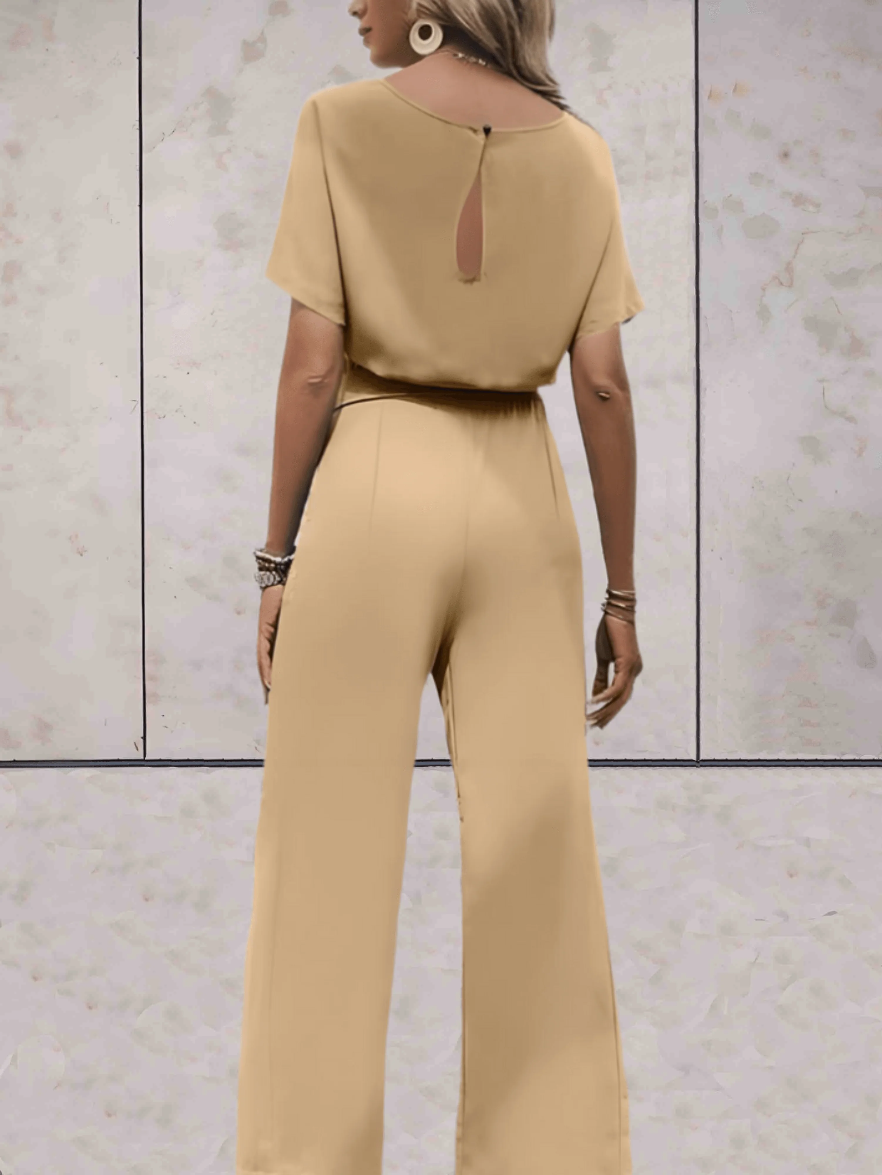 Heidi-Mode | Jumpsuit mit Gürtel und Kurzen Ärmeln - Image 3