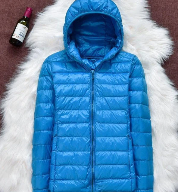 Heidi-Mode | Klassisch Himmelblaue Jacke - Image 9