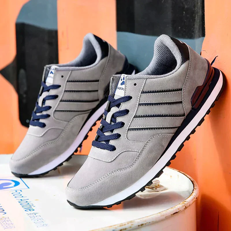 Heidi-Mode | Klassische Herrensneaker - Image 3