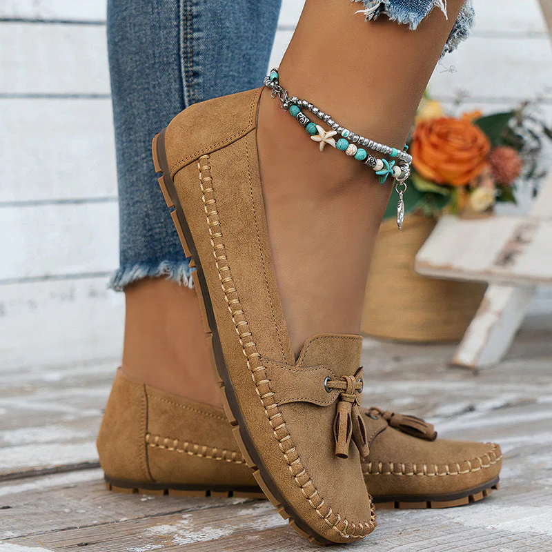 Heidi-Mode | Klassische Wildleder-Loafer mit Quastendetail für Damen - Image 4