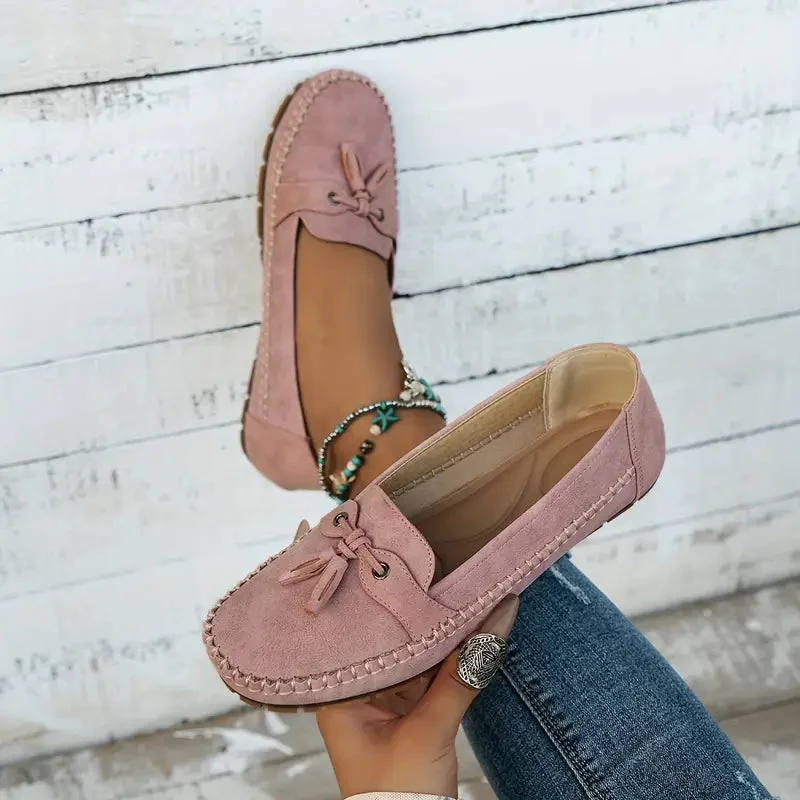 Heidi-Mode | Klassische Wildleder Slipper mit Quastendetail für Damen - Image 7