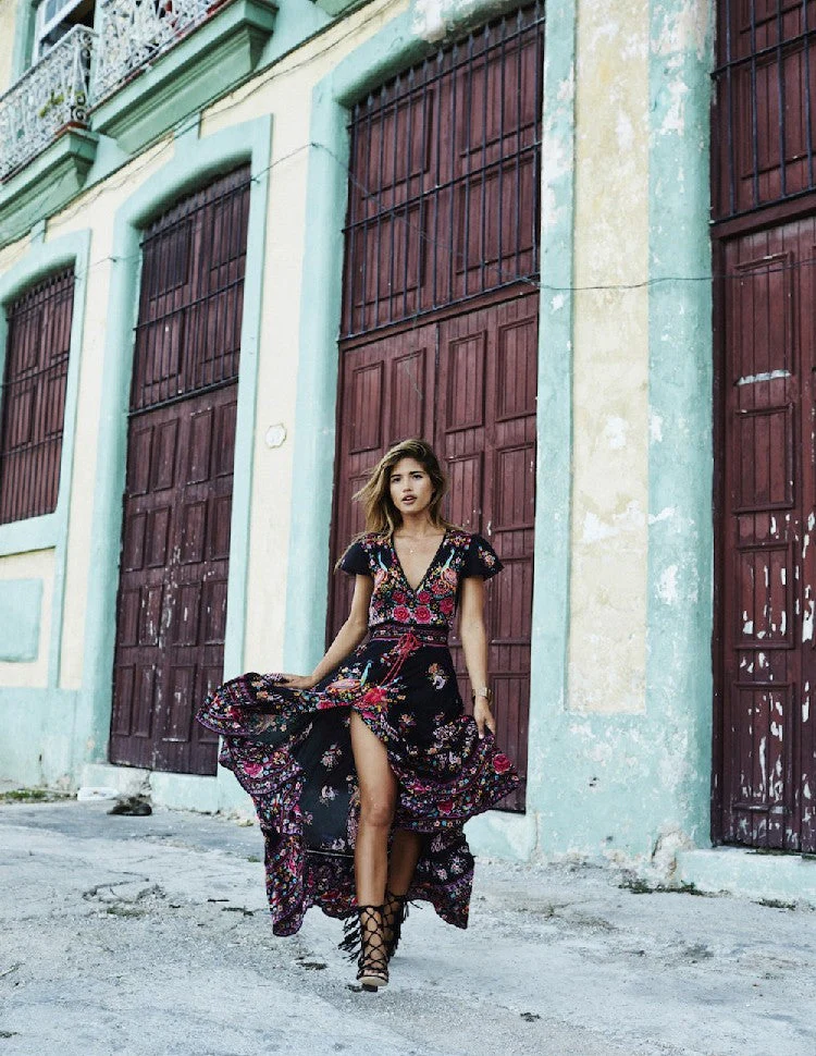 Heidi-Mode | Kurzarm Plunging Ethnischer Druck Gypsy Kleid - Image 5