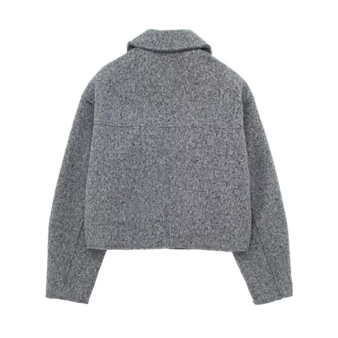 Heidi-Mode | Kurze Wolljacke Scharfer Kragen Strukturiert und Warm - Image 4