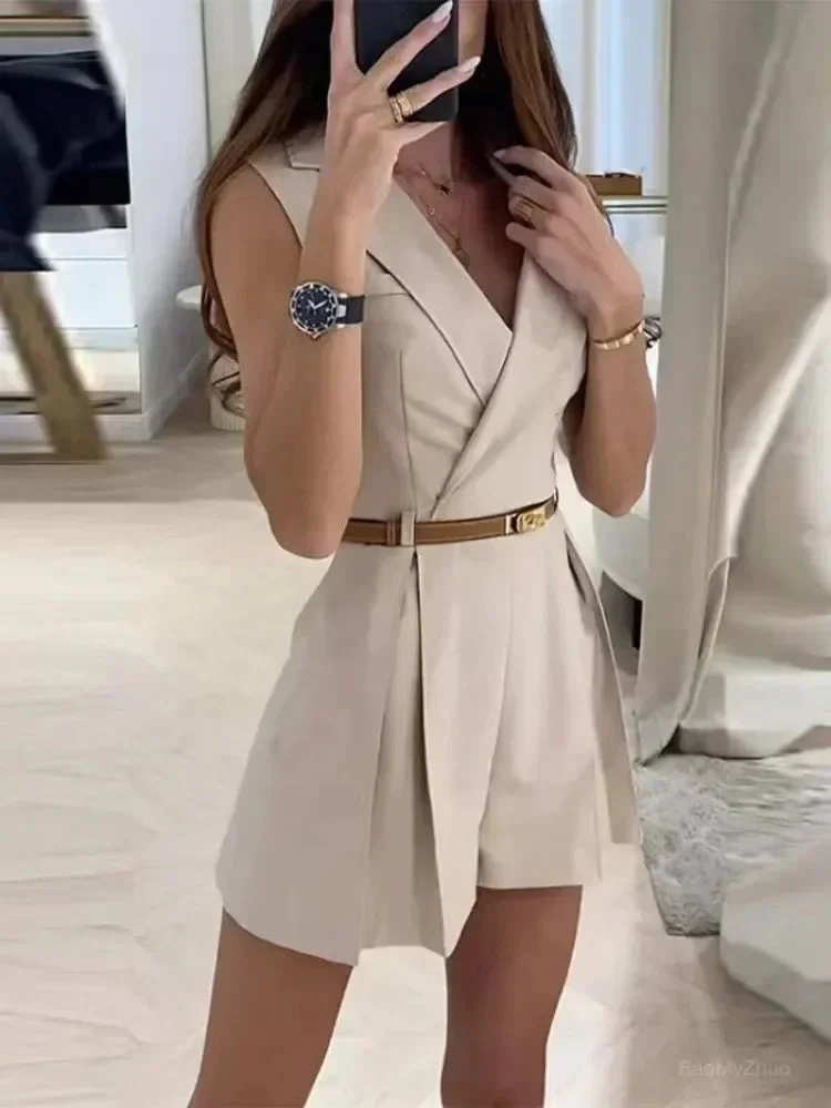 Heidi-Mode | Kurzer, Eleganter Overall - Image 3