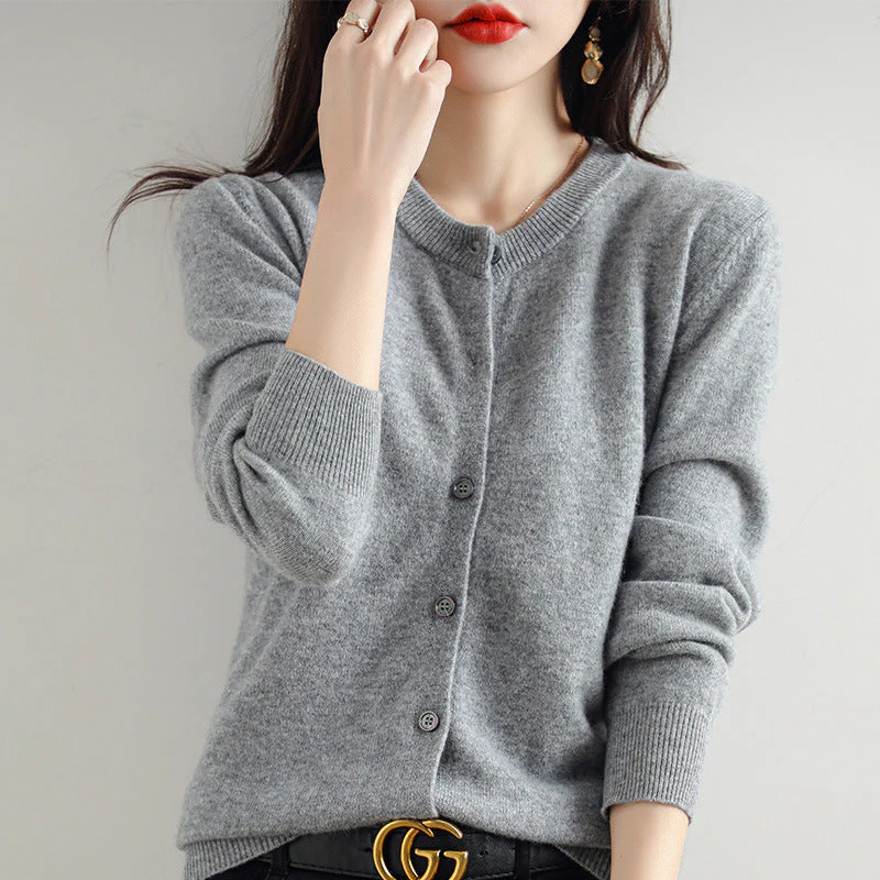 Heidi-Mode | Kuschelige Strickjacke mit Feinem Muster - Image 10