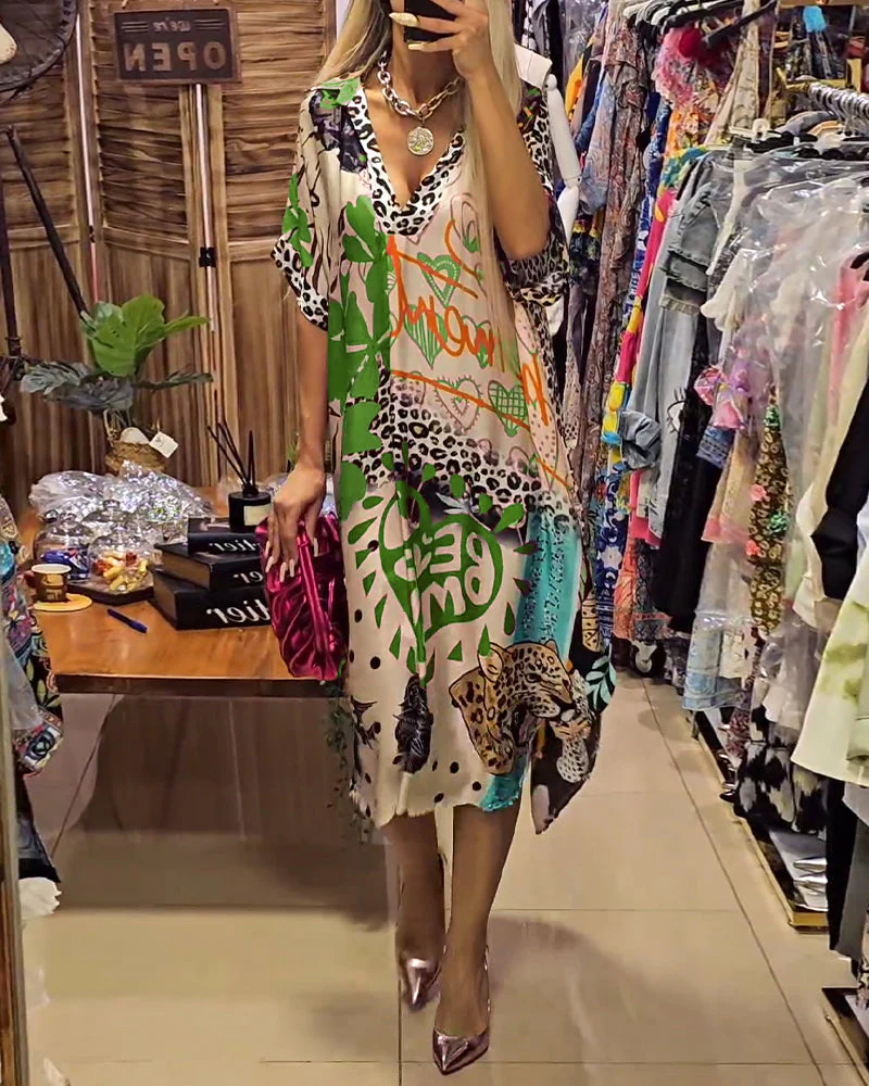 Heidi-Mode | Lässiges Kleid mit Tiefem V-Ausschnitt und Leoparden- und Buntem Aufdruck - Image 6