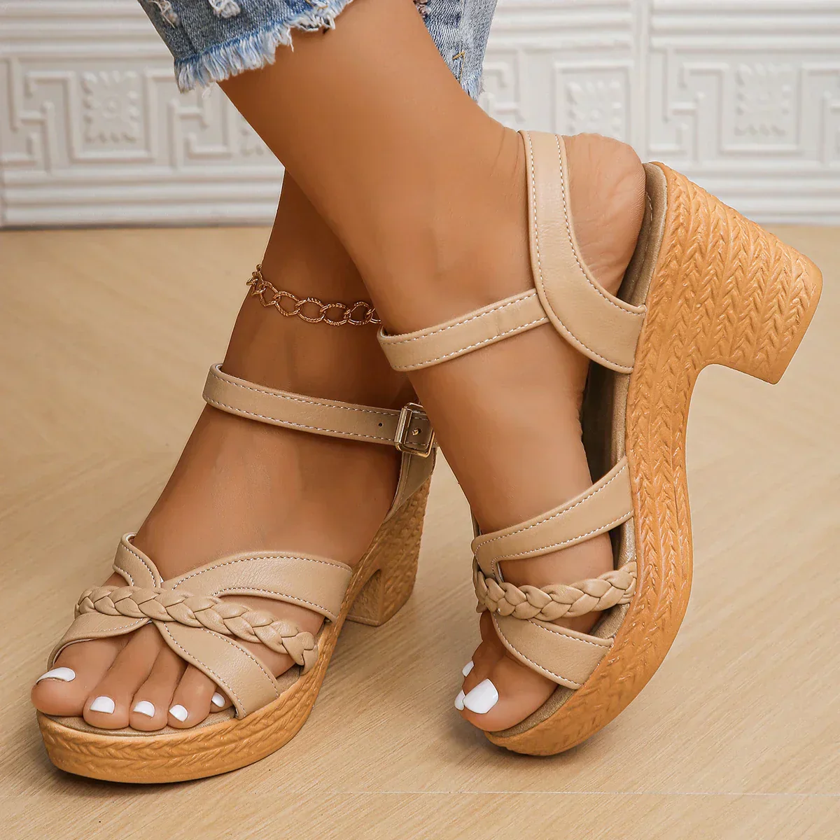 Heidi-Mode | Plattform High-Heels-Sandalen mit Knöchelriemen - Image 4