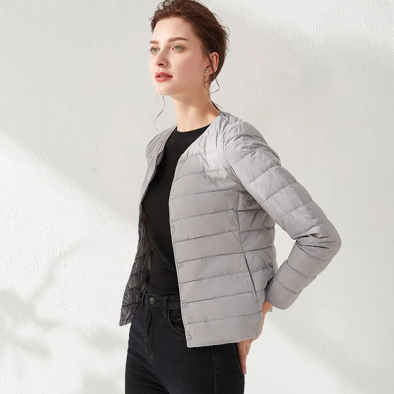 Heidi-Mode | Leichte, Kragenlose, Schlankmachende Daunenjacke für Frauen - Image 2