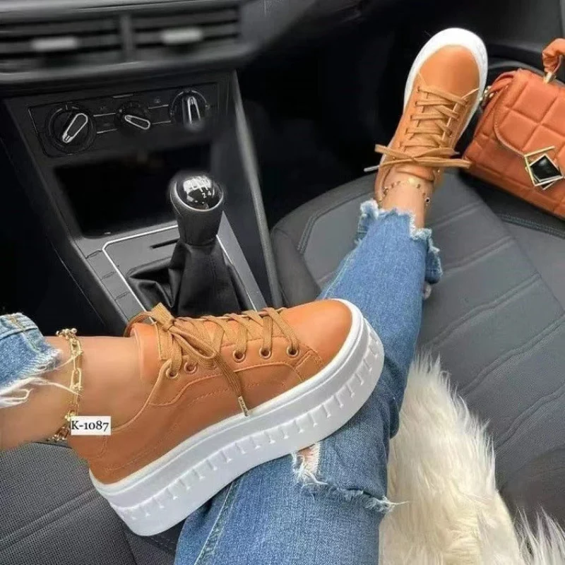 Heidi-Mode | Leichtere Freizeit-Sneaker für Damen - Image 4