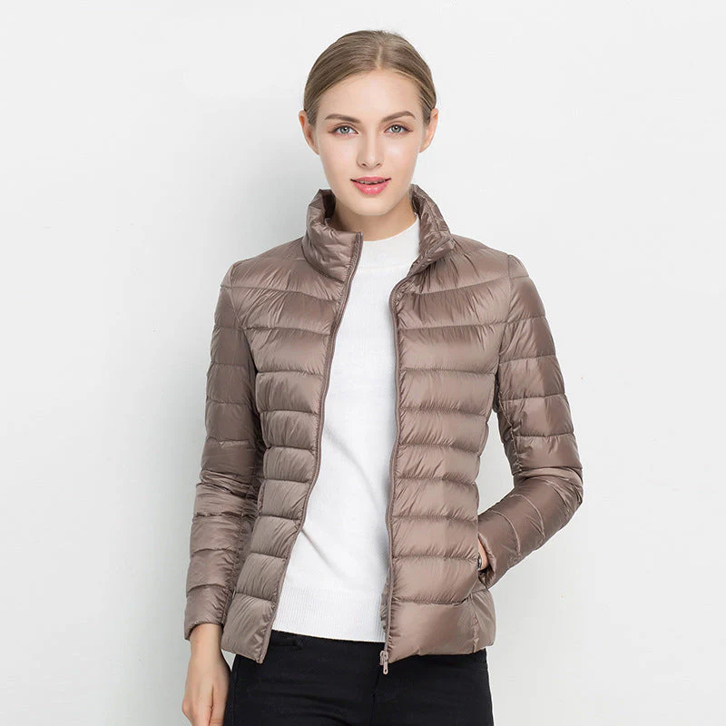 Heidi-Mode | Leichte Daunenjacke mit Urbaner Eleganz - Image 15