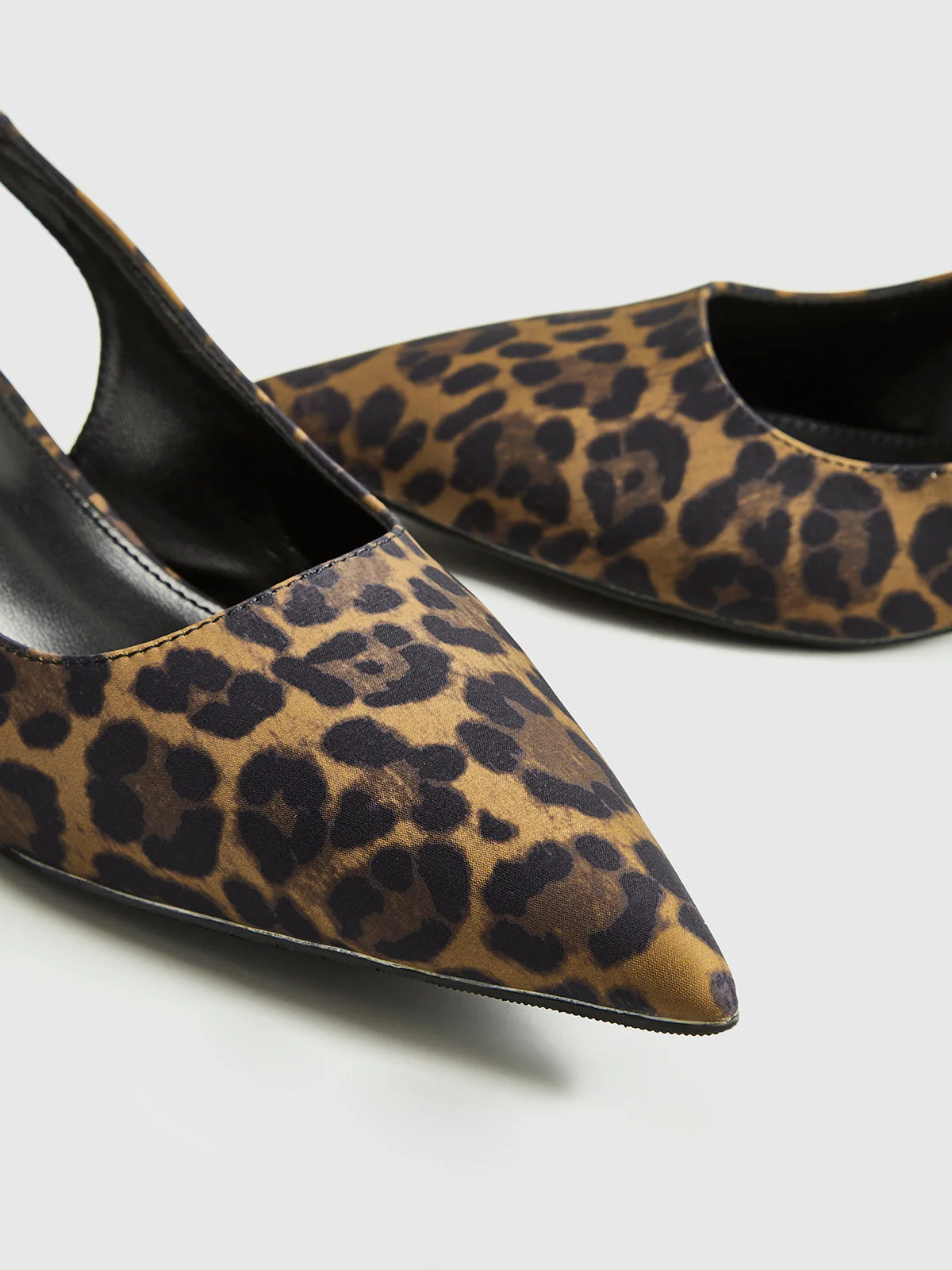 Heidi-Mode | Leopard Kitten Slingback Pumps - Image 4