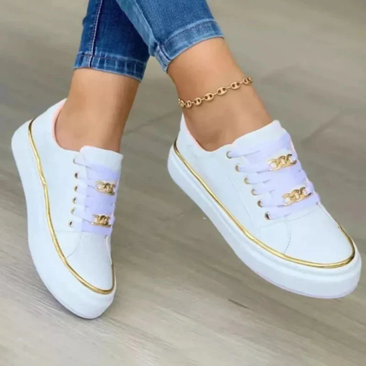 Heidi-Mode | Low Top Sneakers mit Kettendetail Freizeit für Damen - Image 2