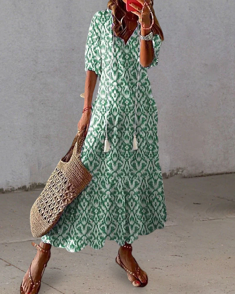 Heidi-Mode | Maxikleid Im Boho-Ikat-Print mit Quastenbändern Lässiges Maxikleid Im Bohemian-Stil mit V-Ausschnitt - Image 2
