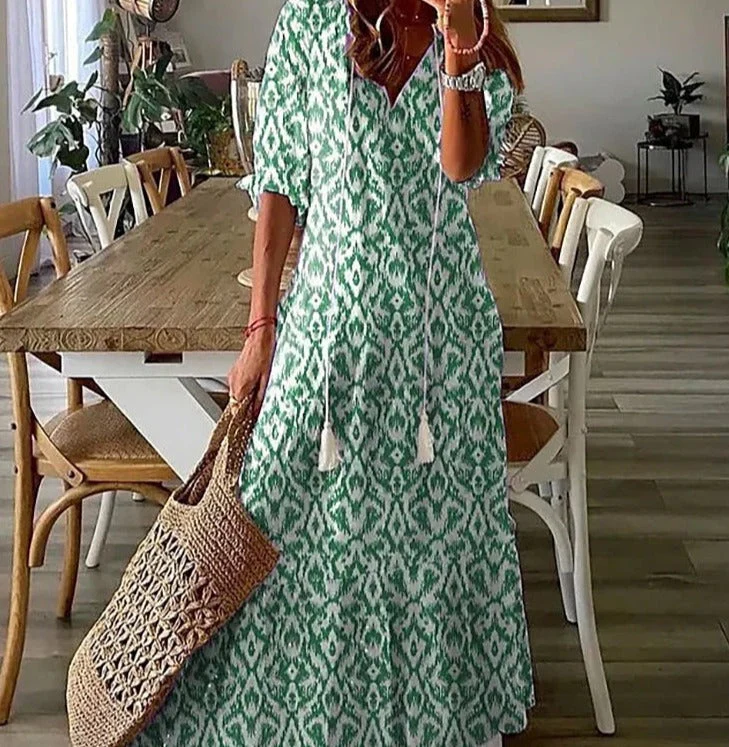 Heidi-Mode | Maxikleid mit Halben Ärmeln und V-Ausschnitt mit Blumenmuster - Image 7