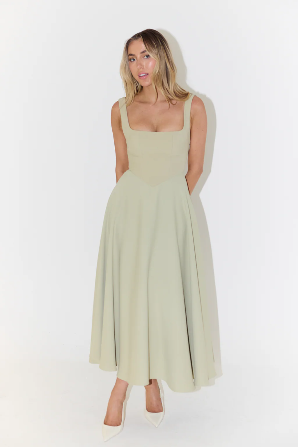 Heidi-Mode | Midikleid mit Quadratischer Ausschnitt - Image 5