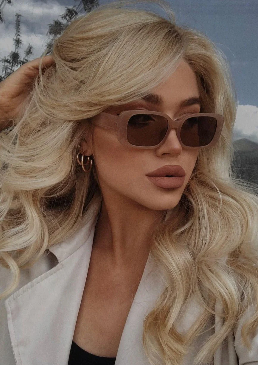 Heidi-Mode | mit Quadratisch-Rundem Gestell und Modernem Stil für Frauen