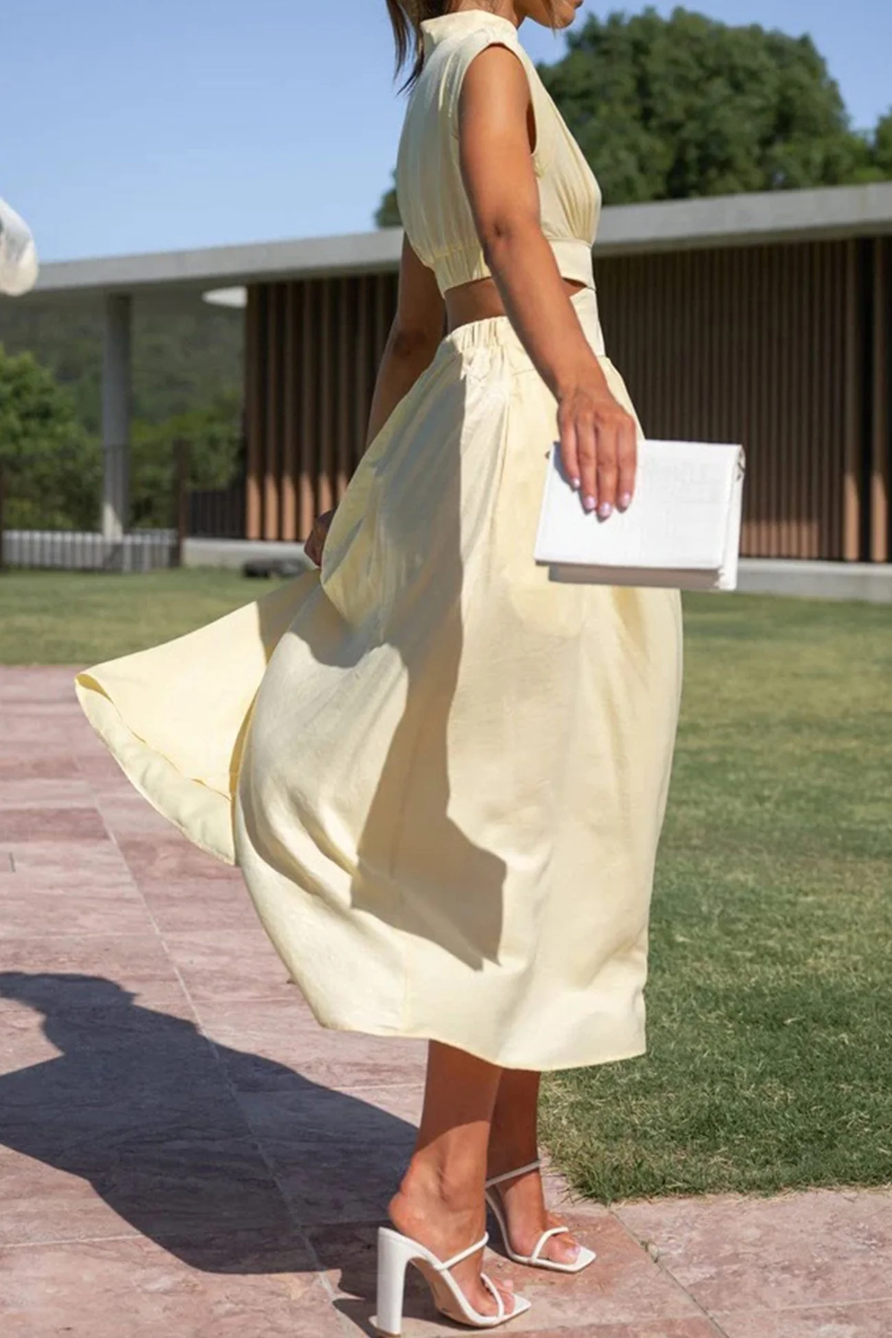 Heidi-Mode | Mock Neck Cutout Midi Kleid - Image 4