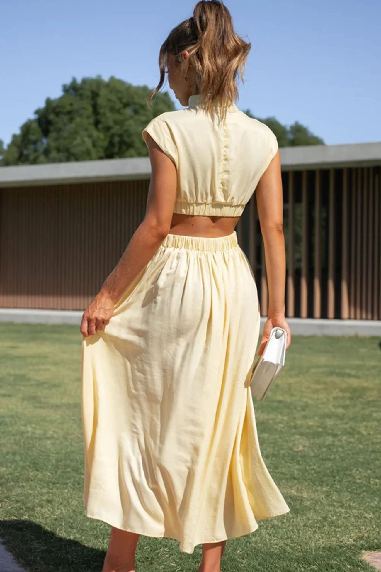 Heidi-Mode | Mock Neck Cutout Midi Kleid - Image 5
