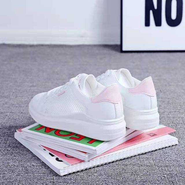 Heidi-Mode | Moderne Gesunde Damenschuhe mit Schnürsenkeln und Einem Weichen Fußbett - Image 3