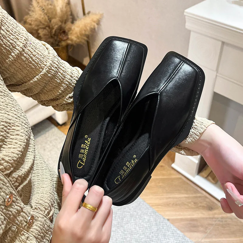 Heidi-Mode | Niedrige Absätze Mary Jane Schuhe mit Quadratzehen und Frühlingsdesign - Image 2