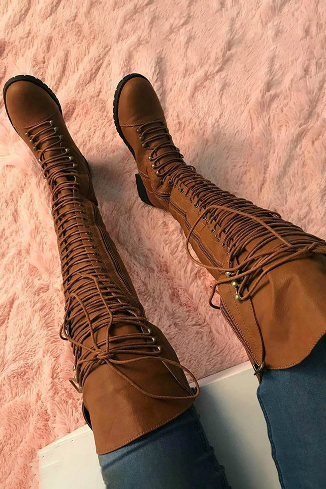 Heidi-Mode | Over-The-Knee Stiefel mit Schnürsenkeln - Image 10