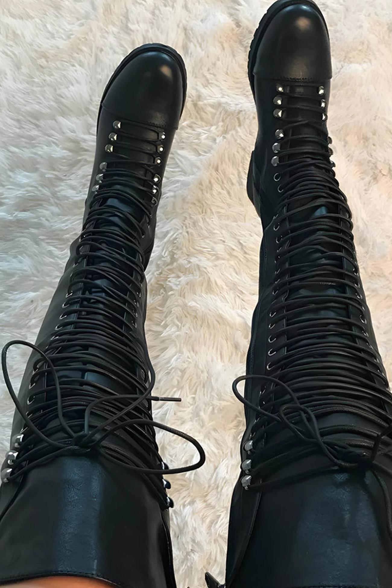 Heidi-Mode | Over-The-Knee Stiefel mit Schnürsenkeln - Image 7