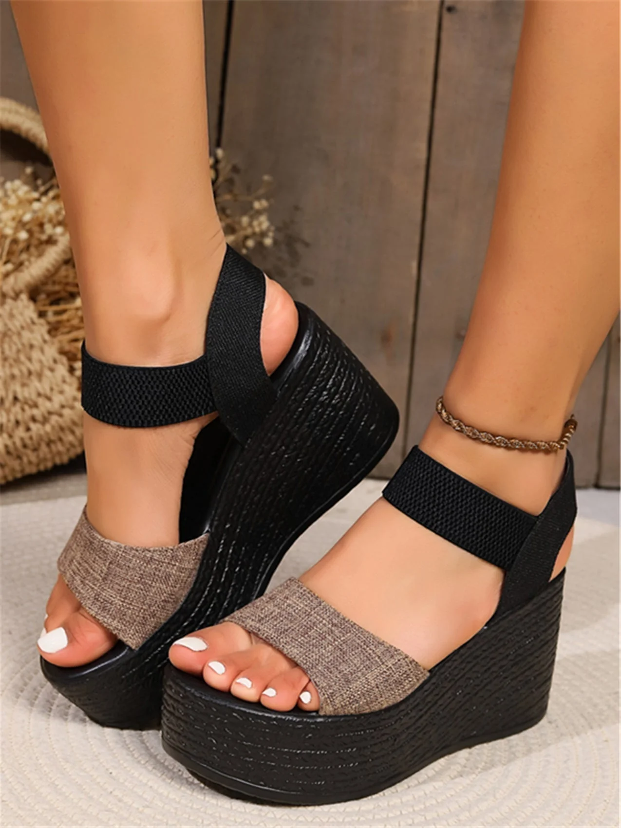 Heidi-Mode | Plateau Sandalen für Damen - Image 4