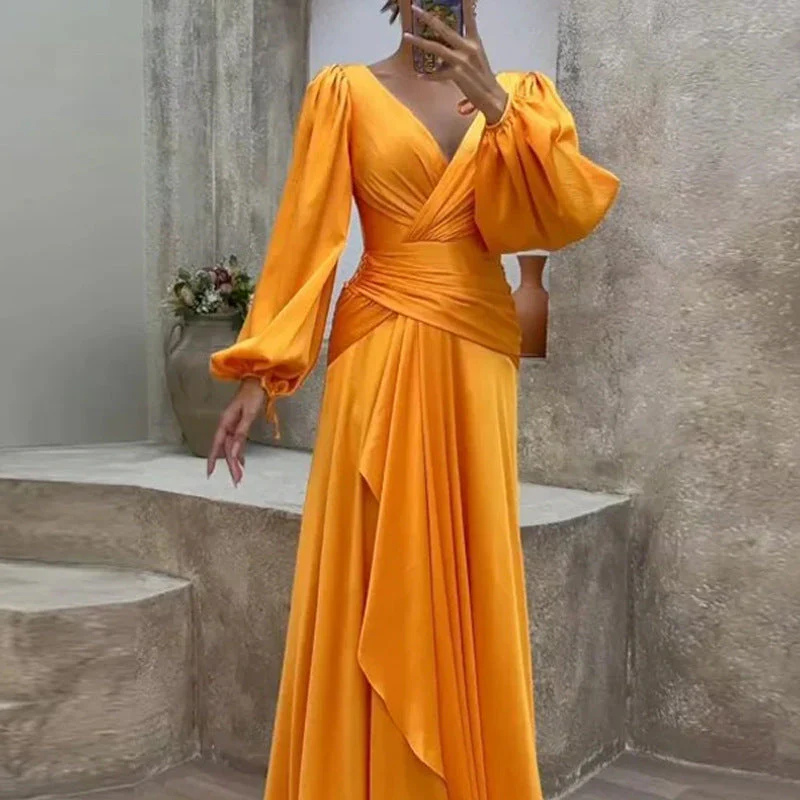 Heidi-Mode | Plisseekleid mit Taillierter Passform und Langen Ärmeln - Image 4