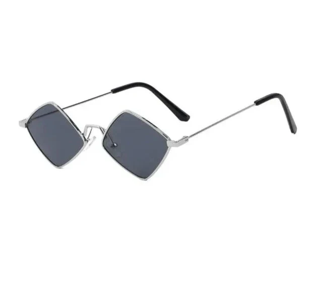 Heidi-Mode | Quadratische Sonnenbrille für Damen Kühn & Trendy - Image 9