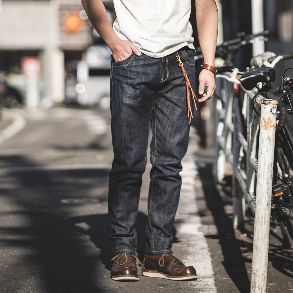 Heidi-Mode | Raw Selvage Denim Jeans mit Graffiti und Ponyhaar Patch für Männer - Image 2