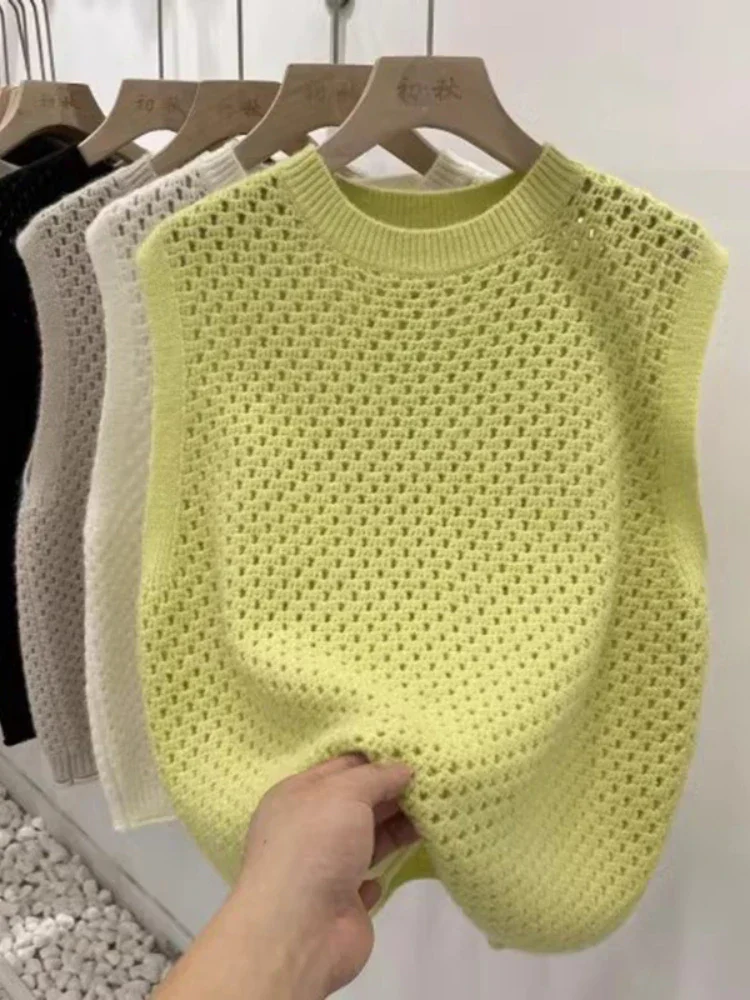 Heidi-Mode | Ärmelloser Strickpullover für Damen - Image 6