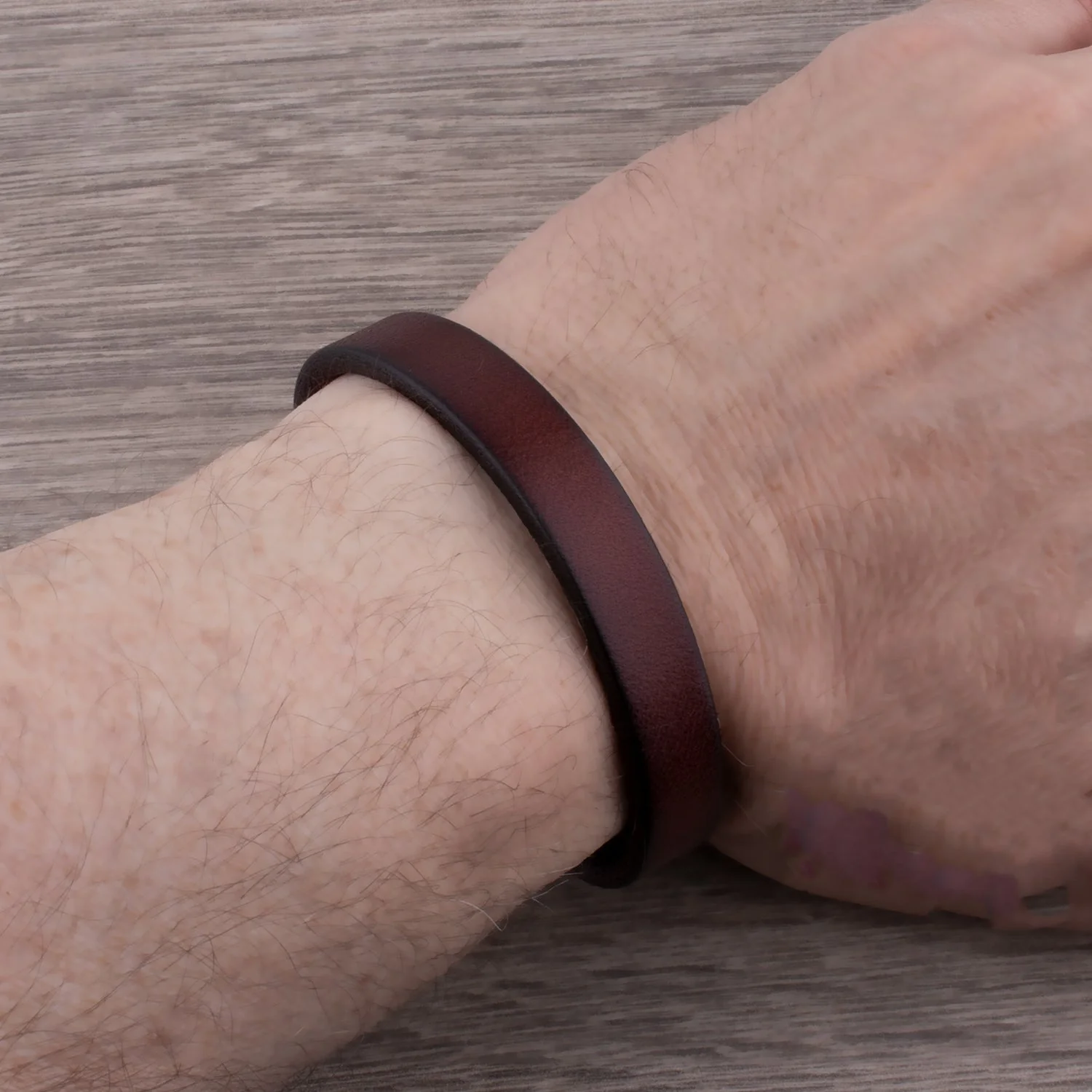 Heidi-Mode | Robuste Lederarmband mit Messingschließe - Image 8