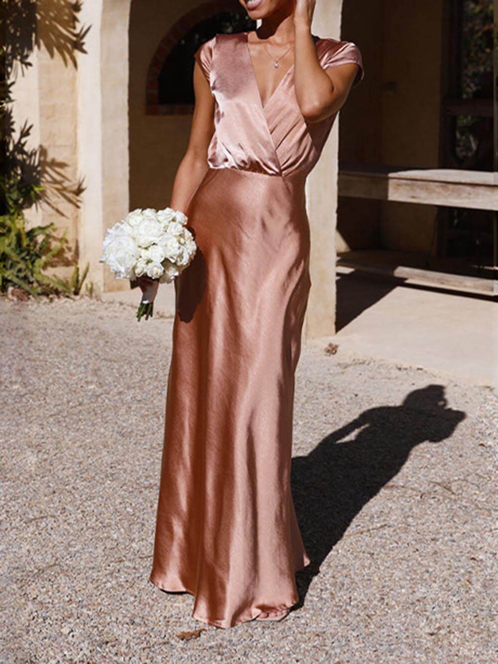 Heidi-Mode | Satin-Fishtail-Maxikleid mit V-Ausschnitt für Damen - Image 2