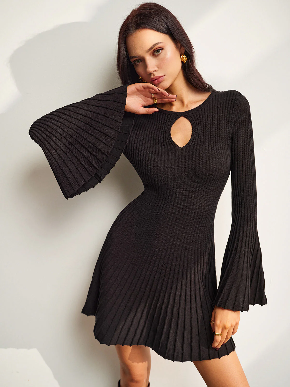 Heidi-Mode | Schlüsselloch Ausschnitt Glockenärmel Pullover Kleid - Image 4