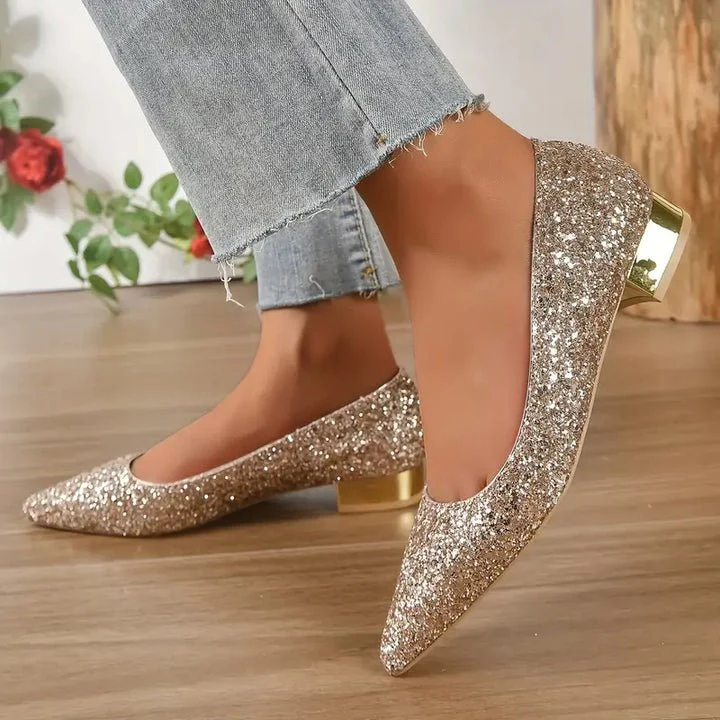Heidi-Mode | Schuhe mit Pailletten und Niedrigen Absätzen