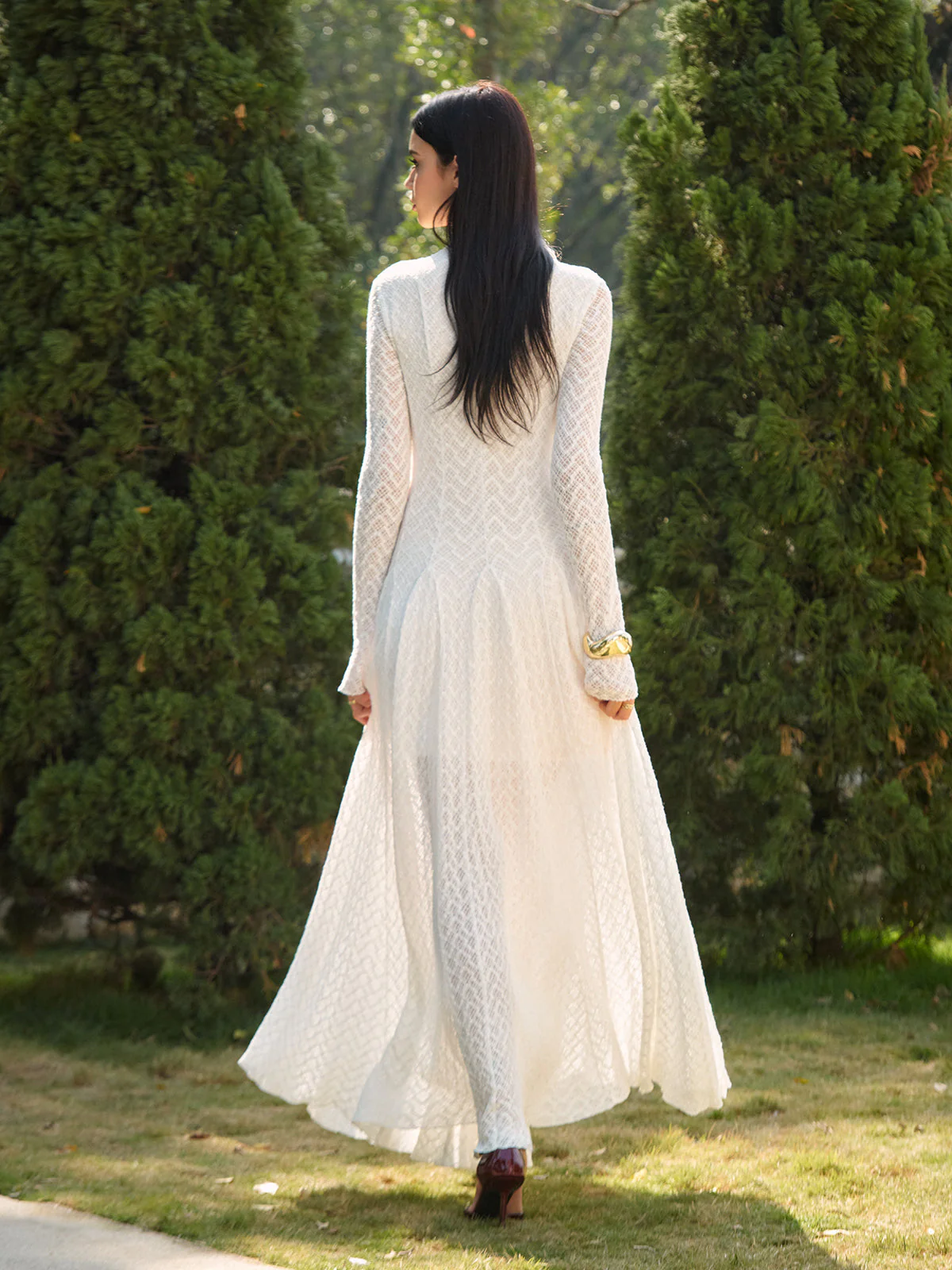Heidi-Mode | Semi Sheer Gesäßausschnitt Spitze Fließendes Langes Kleid - Image 7