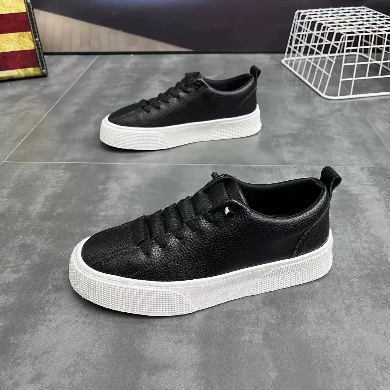 Heidi-Mode | Niedrige Sneaker für Herren Aus Kunstleder - Image 4
