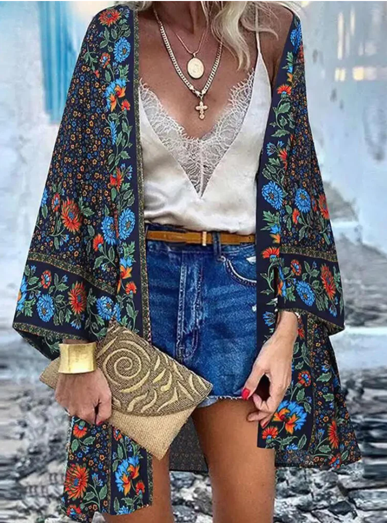 Heidi-Mode | Sommerlicher Damen Strickjacke Im Boho Stil mit Buntem Blumenmuster - Image 3