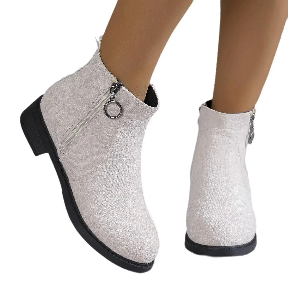 Heidi-Mode | Chunky-Heeled Ankle Boots - Image 2